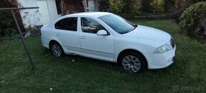 Prodám Škoda octavia 04 na náhradní dily