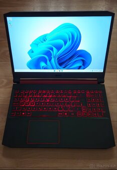 Herní notebook acer nitro 5 obsidian black