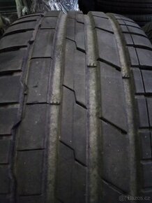 245/45r19 - 1