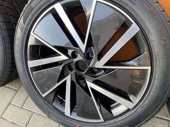 VEGA AERO orig.skoda Superb3V  5x112  8j x19 ET 44 235 50R19 - 1