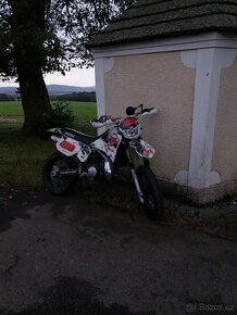 Yamaha dt 125 r