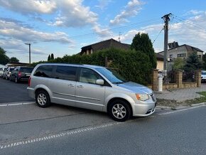 Chrysler Town Country 3,6 Penta DVD 2011