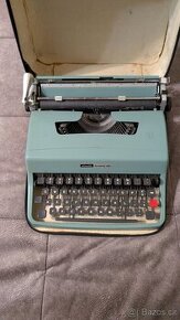 Psací stroj Olivetti Lettera 32