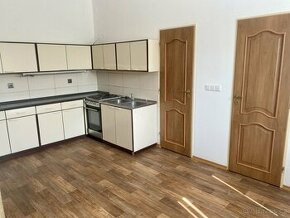 Bzenec - Rodinný dům ve Bzenci - 96m2