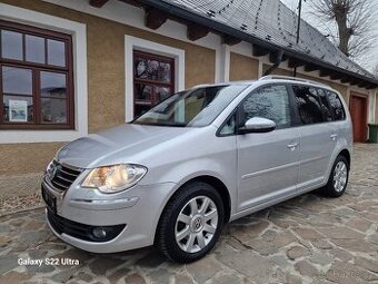 Volkswagen Touran 1.9 TDi DSG 77 Kw automat, sedm míst