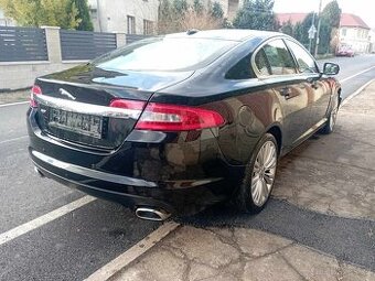 Jaguár XF XF I (X250) díly z vozu