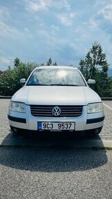 Volkswagen Passat 1.9 TDI Business - 1