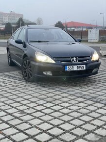 Peugeot 607