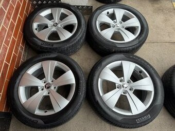 Alu 17" 5x112, škoda TRITON , letní 75%, pěkné, SUP3 - 1