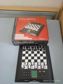 Prodám šachový počítač,šachový genius
