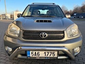 TOYOTA RAV4 2.0D 2006 4x4, KLIMA, KOUPENO V ČR, ZIM.PNEU