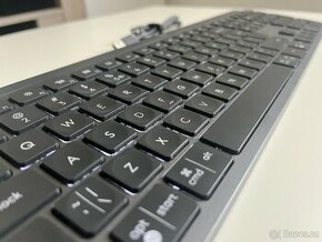 Logitech MX Keys