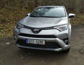 TOYOTA RAV 4, 2,0L Benzin