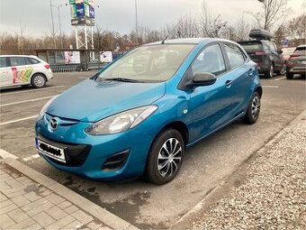 Mazda 2 1,3i rok 2011