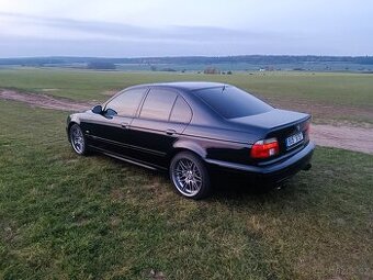 BMW M5 E39