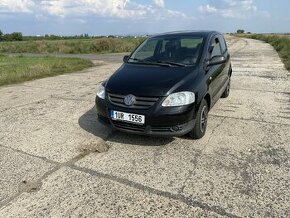 VW Fox 2007 1.2 benzin. Auto je pěkné, bez koroze