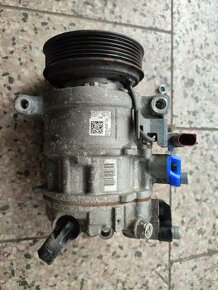 Kompresor klimatizace 8T0260805P Audi A4,A5,Q5 - 1