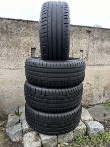 225/40 ZR18 92Y Michelin Pilot Sport 4