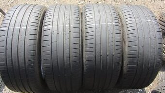 Letní pneu 245/40/19 Pirelli - 1