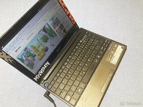 Acer Aspire One D255 - 1