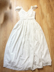 svatební šaty bílé