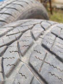 Zimní pneu 195/65r15