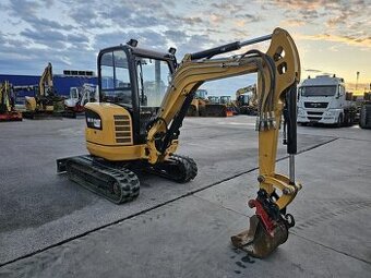 Pásový minibagr CAT 302.7DCR