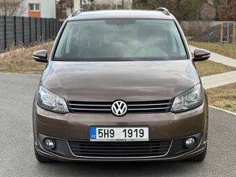 VW TOURAN 2012 DSG 77KW 7MIST/TAZNE/VYBAVA