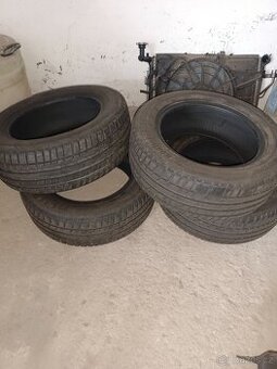 225/55 R16 95v - 1