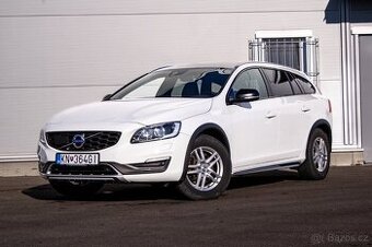 Volvo V60 Cross Country D4 2.4 AWD Automat - 1