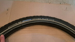 Plášť s hřeby Schwalbe Marathon Winter Plus S-Guard 7