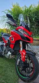 Krásná Ducati Multistrada 1200 S