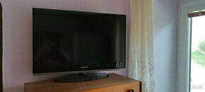 Samsung TV 82cm