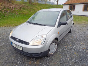 Ford Fiesta 1.3 51Kw RV.2004 TAŽNÉ