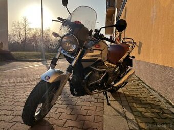 Moto Guzzi Breva 750 - 1