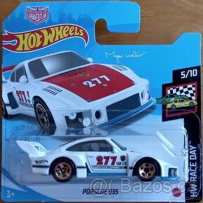 2021 HOT WHEELS 1:64 PORSCHE 935