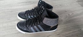 Kotníkové tenisky Adidas 42