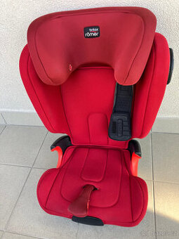 Autosedačka Britax Römer Kidfix II XP 15-36 kg.