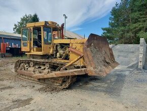 Stalinec buldozer T130