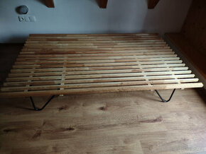 prodám 2 postele masiv dřevo