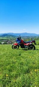 Suzuki Dr 650 RSe