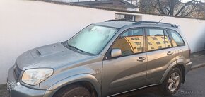 RAV4 4X4 2.0d4d 85kw 2004