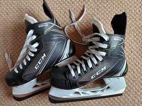 CCM Tacks 9040 JR brusle vel. 36