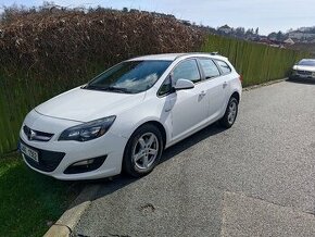 Opel Astra J Sport Tourer 2015 Kombi 2.0 - 121kw - SLEVA