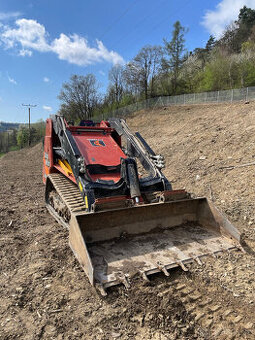 Pásový nakladač Ditch Witch SK3000