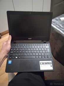 Acer Aspire  model ES1-111M -CO2R