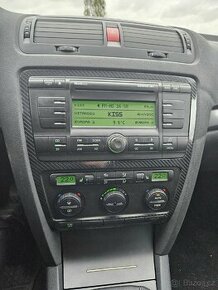 Original autoradio Octavia 2 pred fl