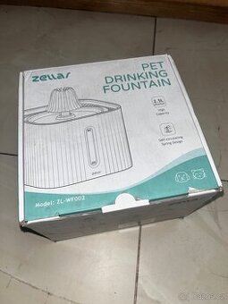 Zellar - Vodní fontána pro domácí mazlíčky, 2,5l dávkovač