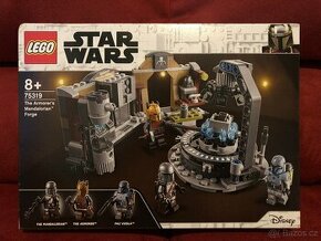 LEGO Star Wars 75319 Kovárna mandaloriánské zbrojmistryně - 1