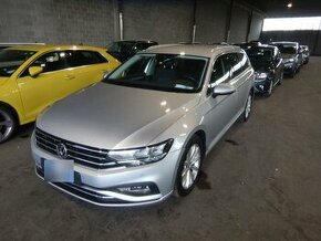 VW PASSAT VARIANT B8 110KW DSG 2/2020 LED NAVI KESSY R17